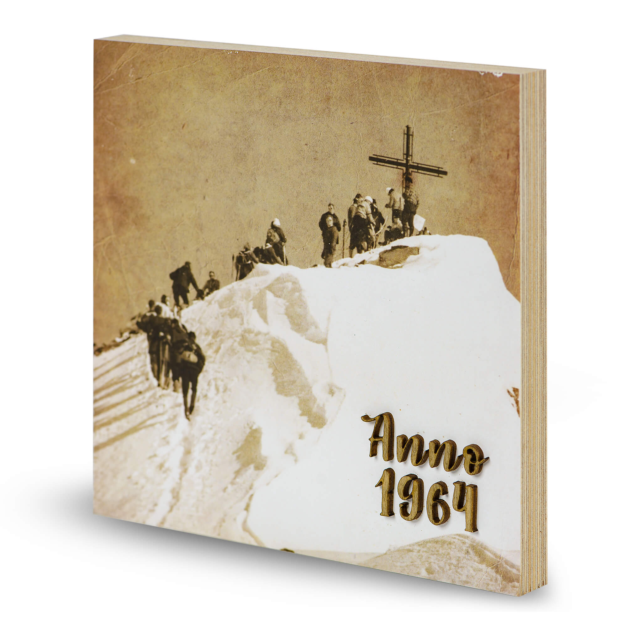 Historisches Holzbild Bergsteiger | Altes Foto auf Holz mit 3D Schrift aus dem Jahr 1964 - Altholz Bilderrahmen - Lasergravur Geschenkideen