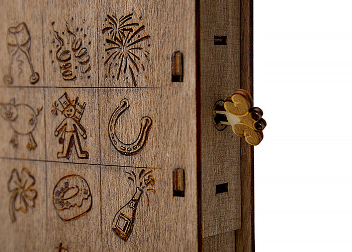 Glücksbringer Box mit Ornament - Altholz Bilderrahmen - Lasergravur Geschenkideen